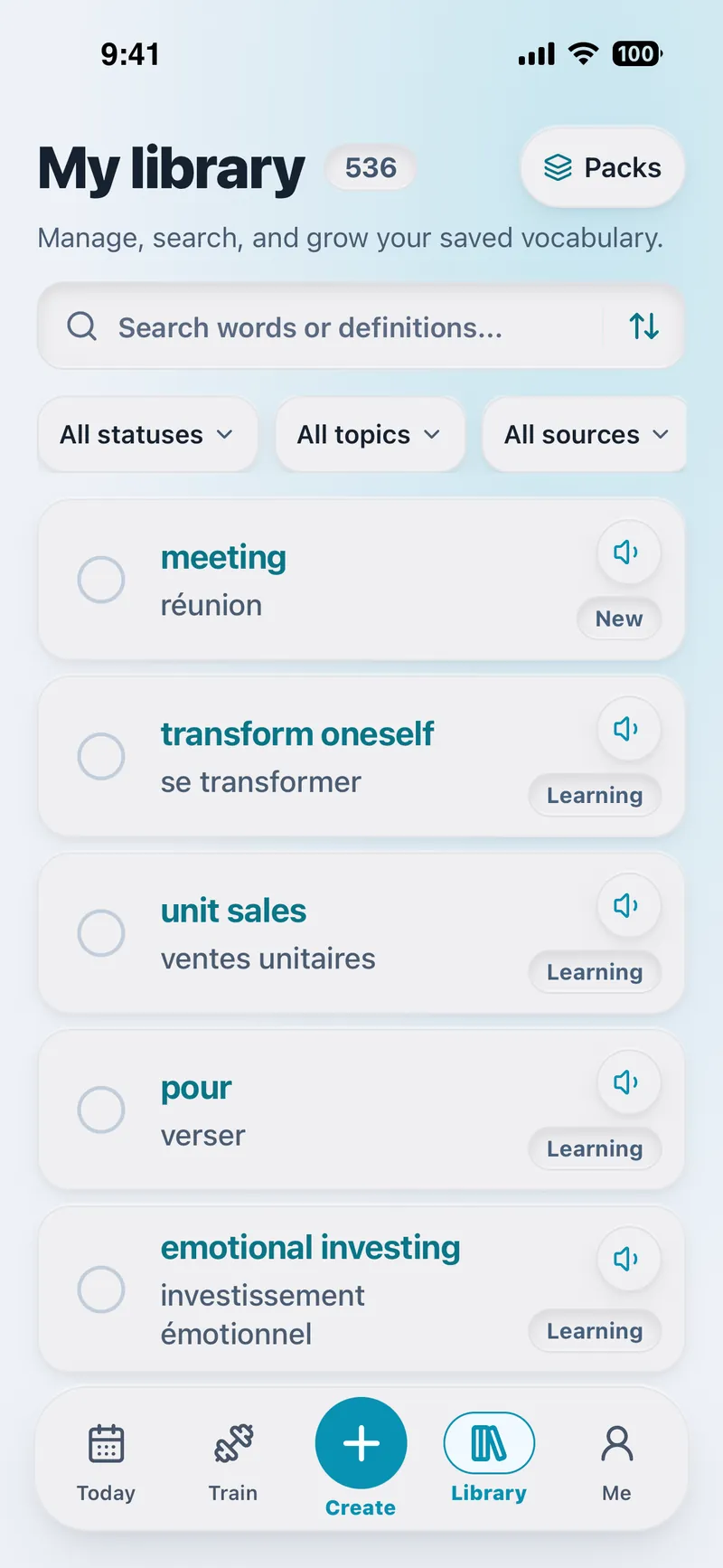 Meine Bibliothek auf dem iPhone mit 536 gespeicherten Wörtern, jeweils mit Übersetzung, Aussprache-Taste und einem Status wie Neu oder Im Lernen.
